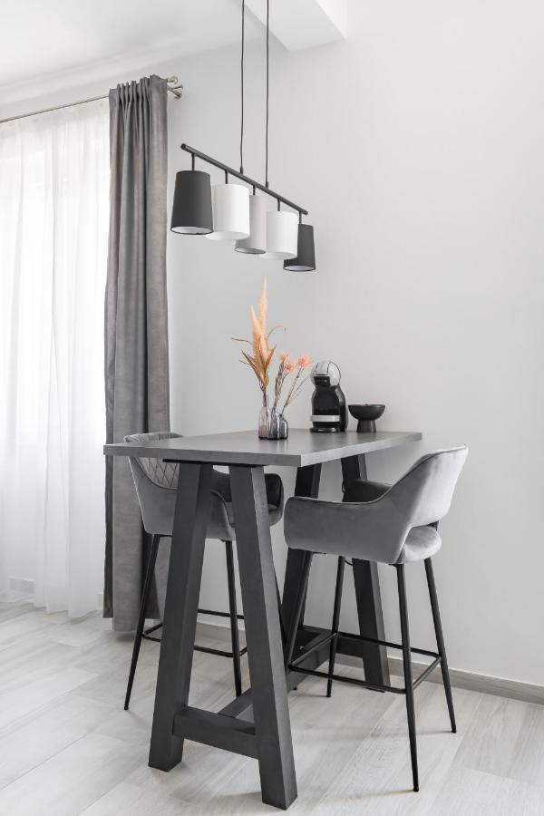 Studio Apartment Home Сплит Екстериор снимка