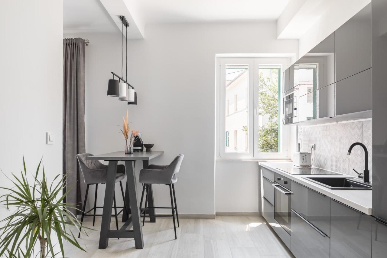 Studio Apartment Home Сплит Екстериор снимка